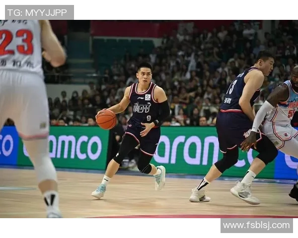 CBA新疆队与广州队精彩对决全场回放分析与精彩瞬间回顾 CBA新疆队与广州队精彩对决全场回放分析与精彩瞬间回顾